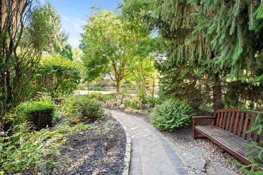 15-web-or-mls-4319 Serpentine Way (15 of 87)