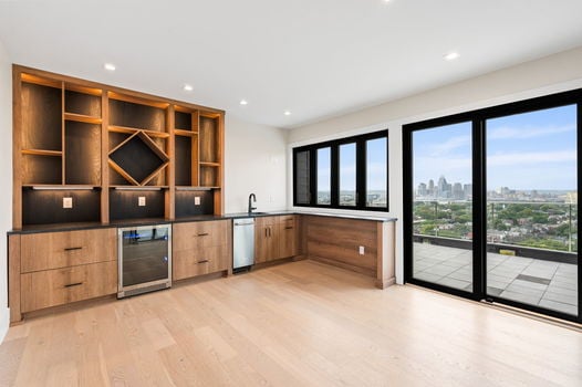 16-web-or-mls-765 E 11th St (16 of 76)