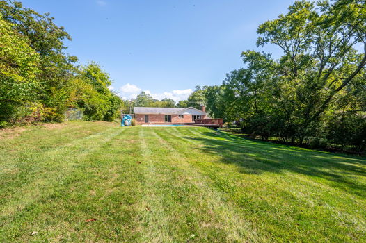 18-web-or-mls-2373 Wolfangel Rd (18 of 68)