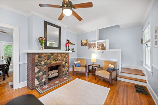 18-web-or-mls-3668 Wilshire Ave (1 of 26)