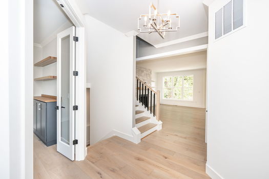 18-web-or-mls-4921 Fairview Ave (18 of 78)