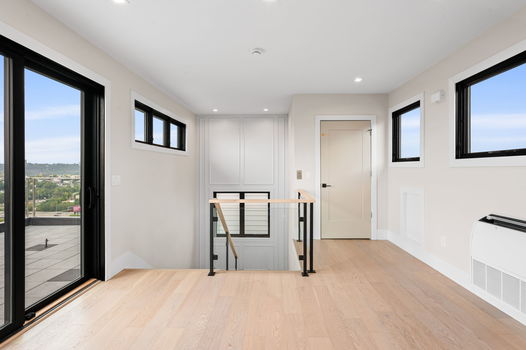 18-web-or-mls-765 E 11th St (18 of 76)