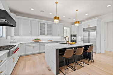 20-web-or-mls-15 Old Orchard (20 of 51)