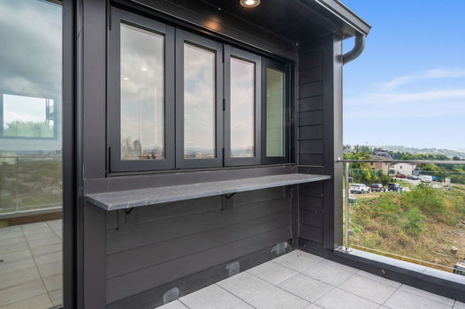 20-web-or-mls-765 E 11th St (20 of 76)