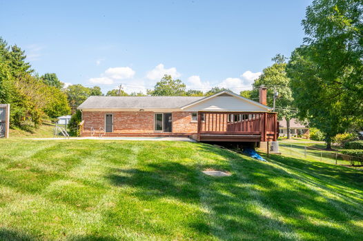 21-web-or-mls-2373 Wolfangel Rd (21 of 68)