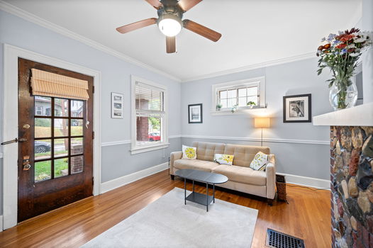 21-web-or-mls-3668 Wilshire Ave (4 of 26)