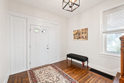 21-web-or-mls-3824 Elsmere Ave (21 of 64)