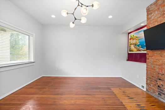 22-web-or-mls-516 E 19th St (46) (22 of 46)