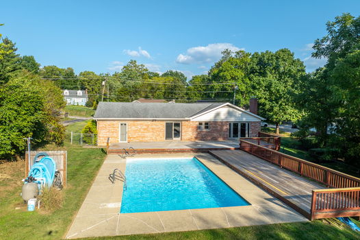 24-web-or-mls-2373 Wolfangel Rd (24 of 68)