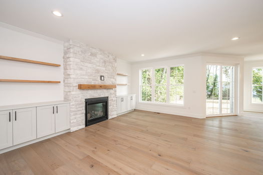 24-web-or-mls-4921 Fairview Ave (24 of 78)