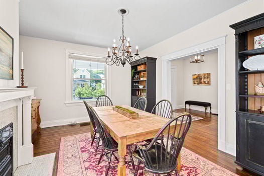 25-web-or-mls-3824 Elsmere Ave (25 of 64)