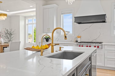 28-web-or-mls-15 Old Orchard (28 of 51)