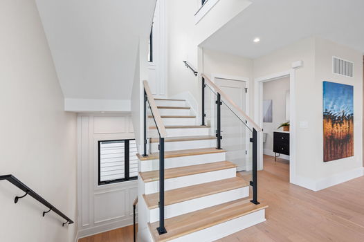 29-web-or-mls-765 E 11th St (29 of 76)