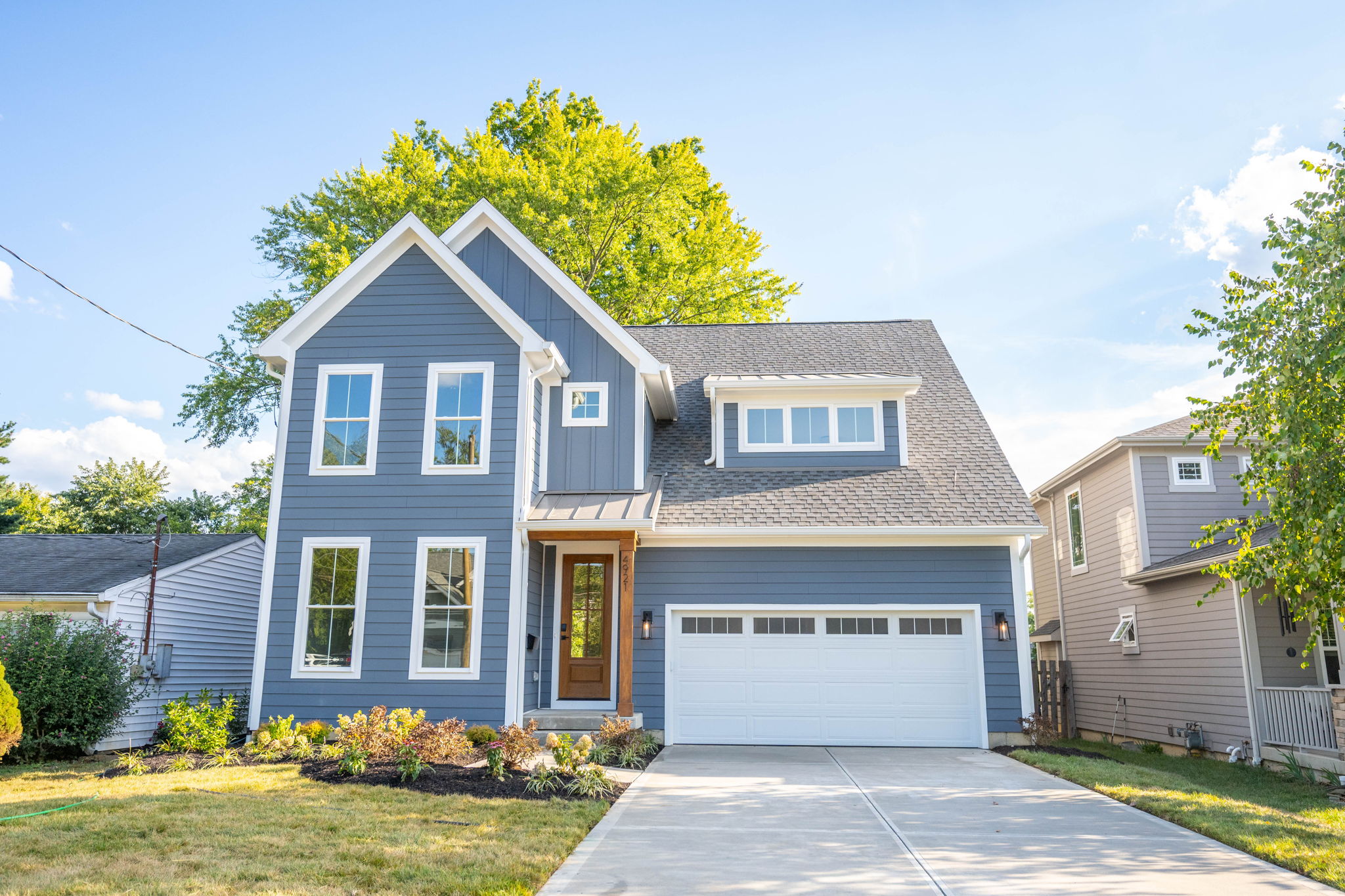 3-web-or-mls-4921 Fairview Ave (3 of 78)