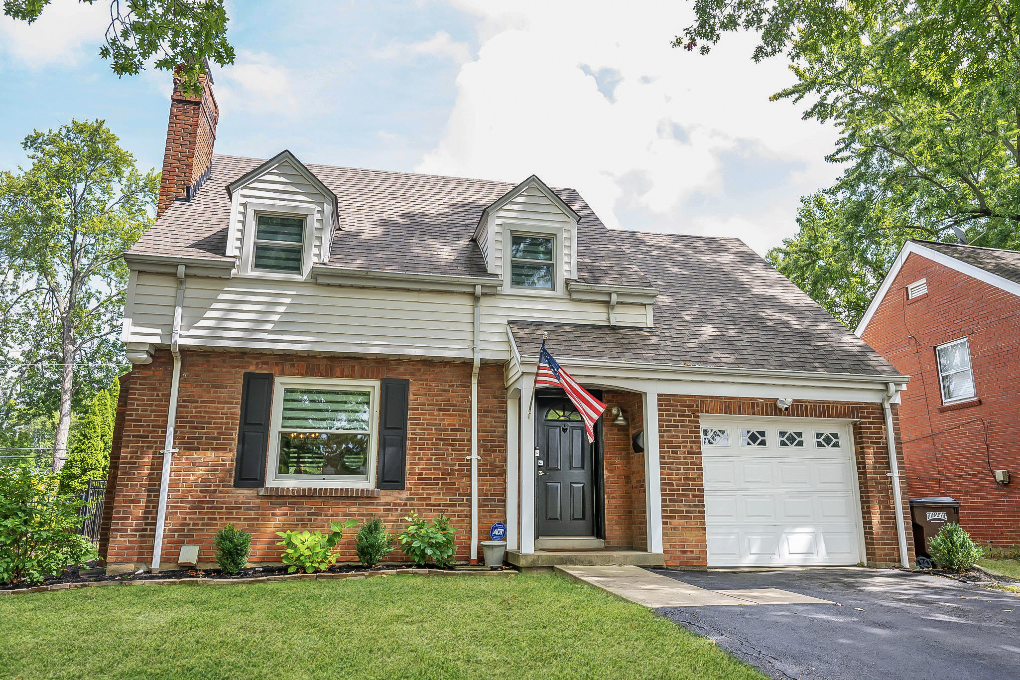 3-web-or-mls-7212-Garden-Rd-3-of-15