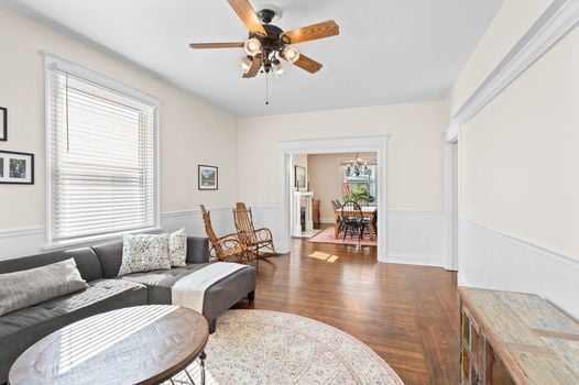 30-web-or-mls-3824 Elsmere Ave (30 of 64)