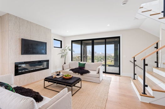 30-web-or-mls-765 E 11th St (30 of 76)