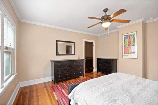 34-web-or-mls-3668 Wilshire Ave (17 of 26)