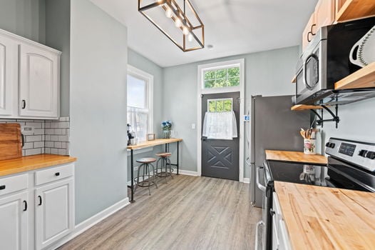 35-web-or-mls-3824 Elsmere Ave (35 of 64)