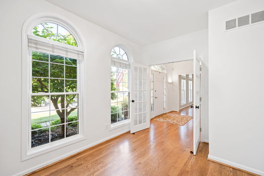 35-web-or-mls-4319 Serpentine Way (35 of 87)