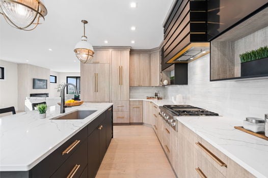 38-web-or-mls-765 E 11th St (38 of 76)