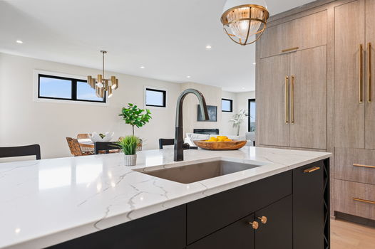 39-web-or-mls-765 E 11th St (39 of 76)