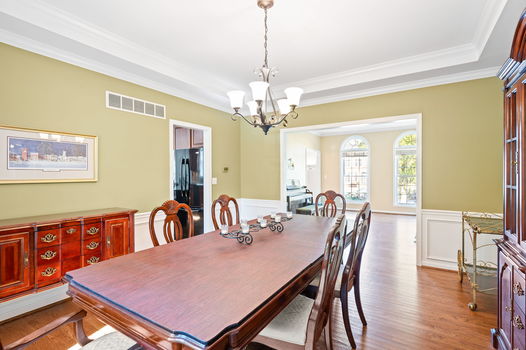 40-web-or-mls-4319 Serpentine Way (40 of 87)