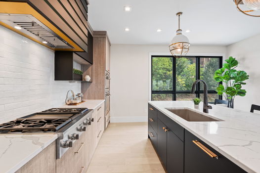 40-web-or-mls-765 E 11th St (40 of 76)