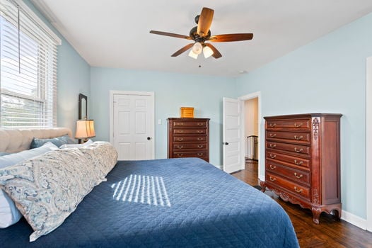 44-web-or-mls-3824 Elsmere Ave (44 of 64)