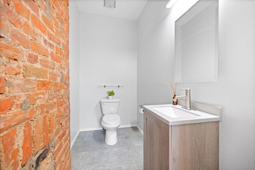 44-web-or-mls-516 E 19th St (46) (44 of 46)