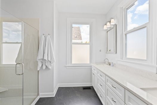 48-web-or-mls-3824 Elsmere Ave (48 of 64)