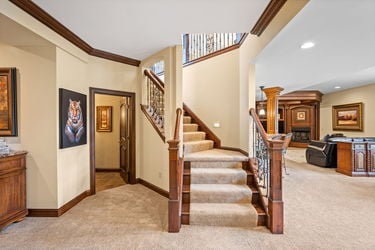 48-web-or-mls-6463 Werk Rd (48 of 121)