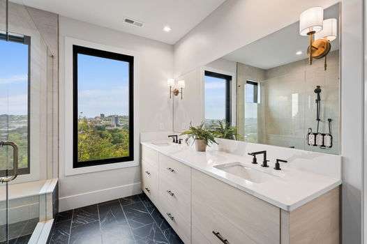 52-web-or-mls-765 E 11th St (52 of 76)