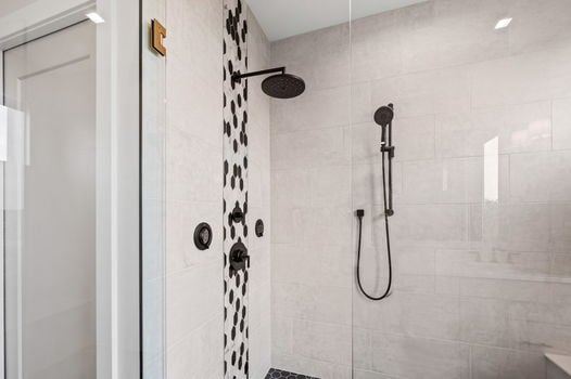 53-web-or-mls-765 E 11th St (53 of 76)