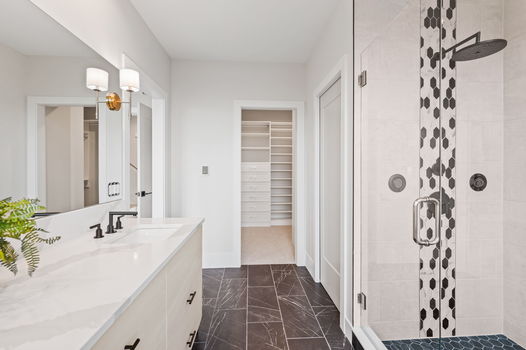 54-web-or-mls-765 E 11th St (54 of 76)