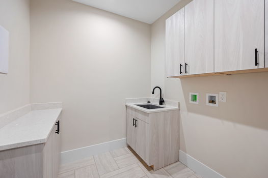 58-web-or-mls-765 E 11th St (58 of 76)