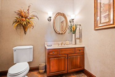 59-web-or-mls-6463 Werk Rd (59 of 121)