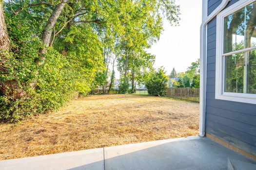 6-web-or-mls-4921 Fairview Ave (6 of 78)