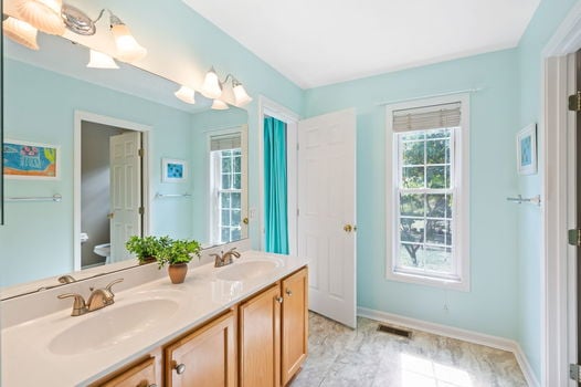 60-web-or-mls-4319 Serpentine Way (60 of 87)