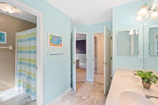 61-web-or-mls-4319 Serpentine Way (61 of 87)