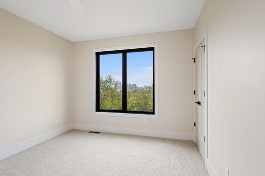 61-web-or-mls-765 E 11th St (61 of 76)