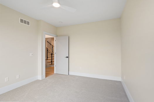 63-web-or-mls-765 E 11th St (63 of 76)
