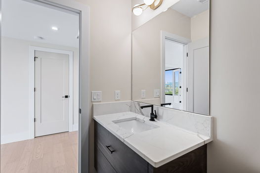 71-web-or-mls-765 E 11th St (71 of 76)