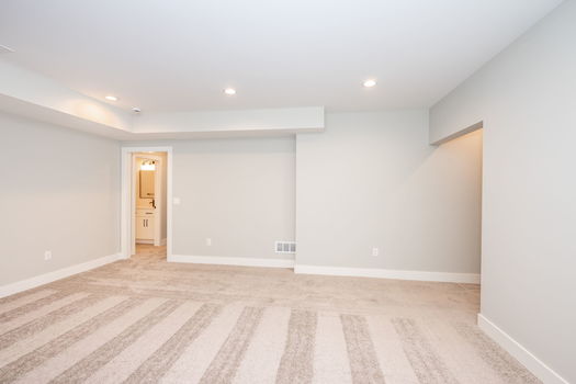 73-web-or-mls-4921 Fairview Ave (73 of 78)