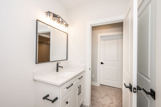 76-web-or-mls-4921 Fairview Ave (76 of 78)