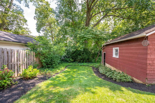 8-web-or-mls-8-print-3668 Wilshire Ave (8 of 17)