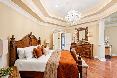 80-web-or-mls-6463 Werk Rd (80 of 121)