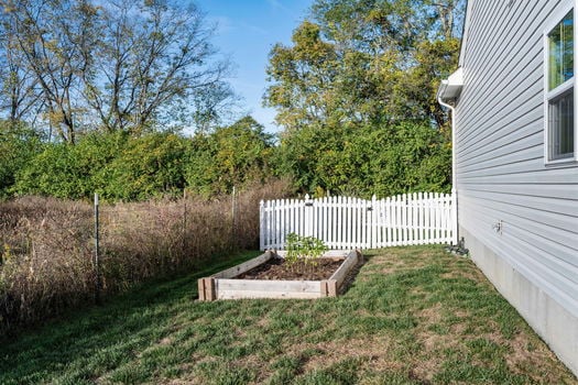 13-web-or-mls-3635 Kassidy (13 of 51)