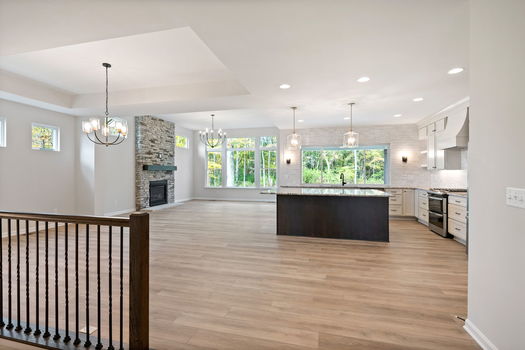 14-web-or-mls-950 Larkspur (14 of 47)