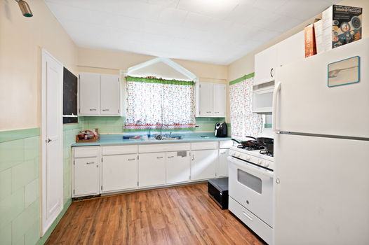 21-web-or-mls-5132 Ralph Ave (21 of 38)